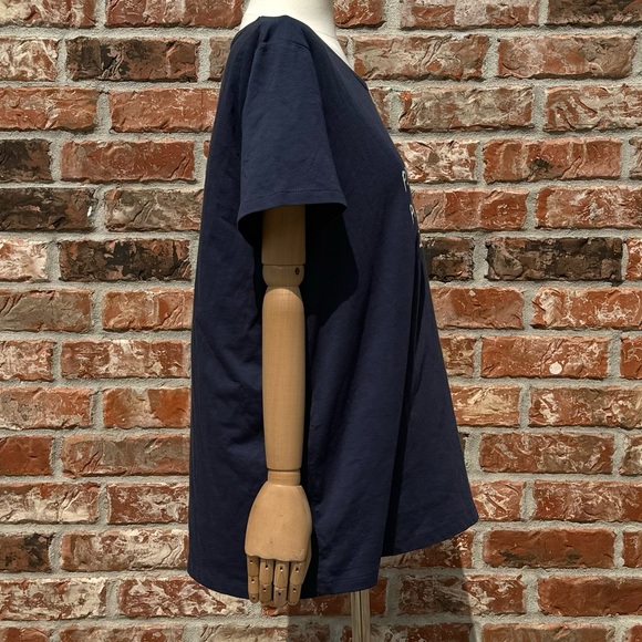 Pinot Grigio Passports & Pizza HUE navy blue T shirt / L / Excellent condition - Picture 5 of 11